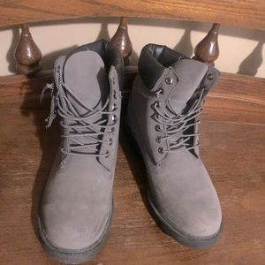 Timberlands PRICE IS NEGOTIABLE